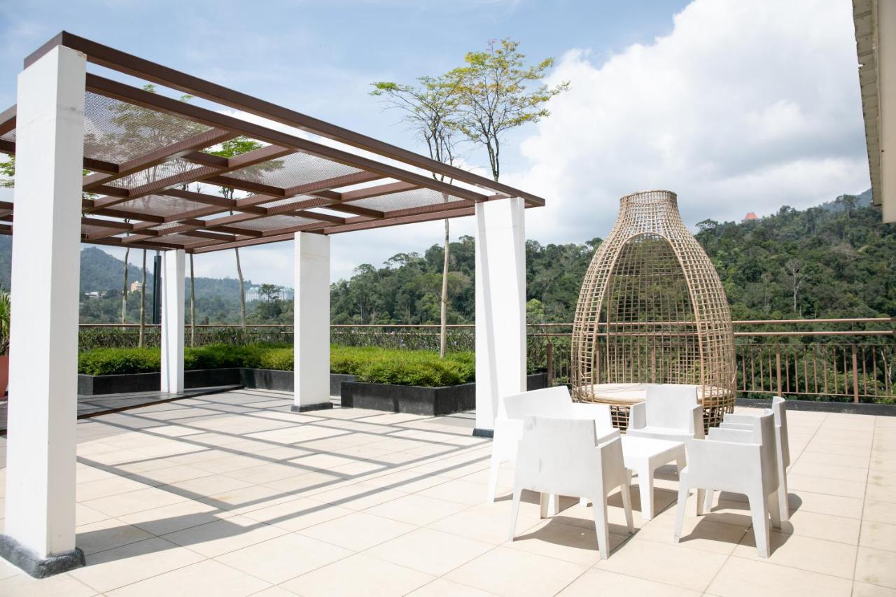 The Tropic@Midhill Genting Apartment Dataran Tinggi Genting Bagian luar foto